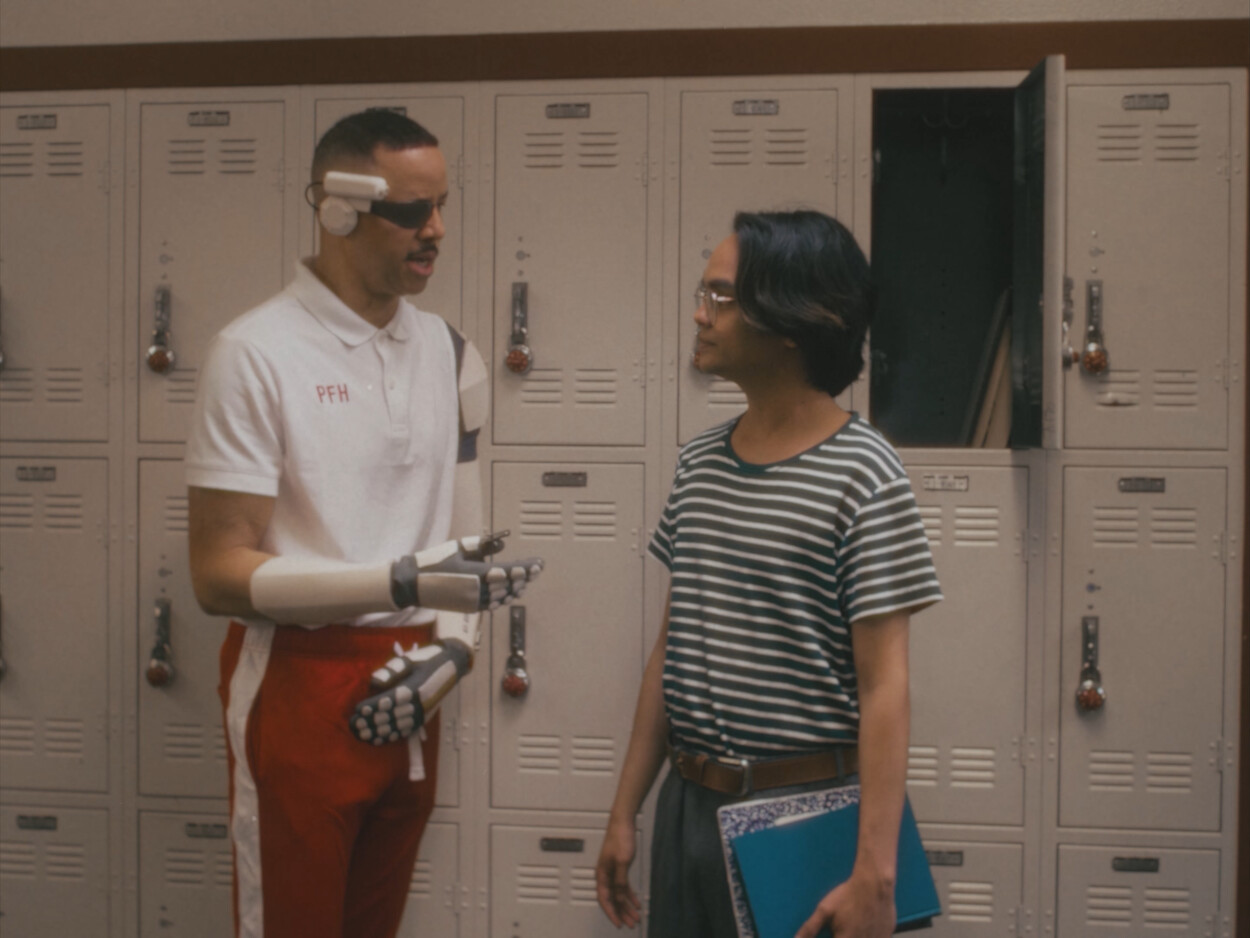 Photo 9 Coach_Linus_Hallway_1